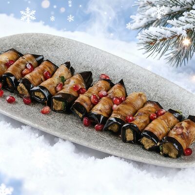 Бадриджани Жаренные баклажаны с пастой из грецкого ореха с зеленью, чесноком и грузинскими специями в Мамули по цене 3200 ₽