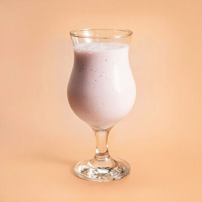 Коктейль клубнично-банановый в Кулинария Патрик & Мари по цене 385 ₽