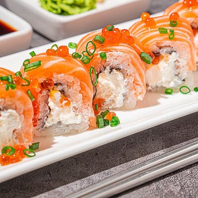 Филадельфия икура в Rock & Roll Sushi по цене 795 ₽