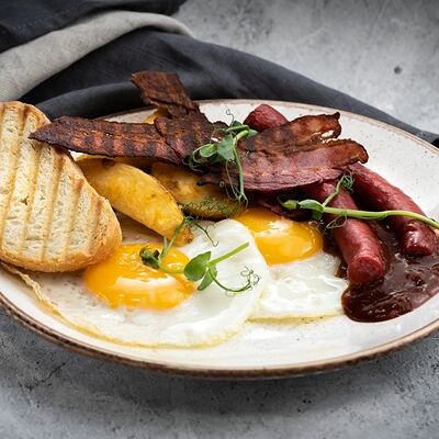 Сытный завтрак в Кэрри по цене 390