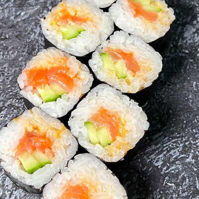 Ролл Лосось-огурец в Ронин по цене 350 ₽