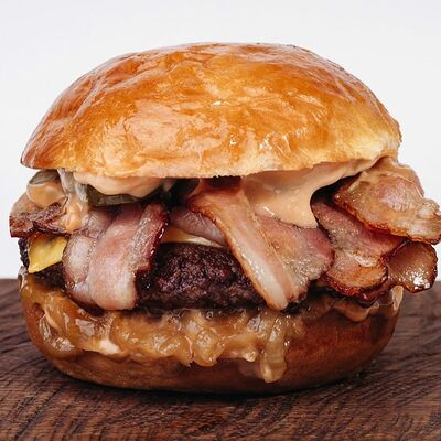 Биг биф бекон бургер 380гр в Choppers по цене 710 ₽