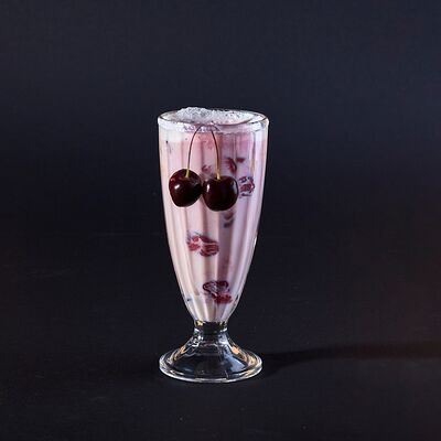 Авторский милкшейк Вишня-маракуйя в Да! Ёж! Пицца! по цене 235 ₽