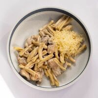 Паста с цыпленком и грибами в Extrovert