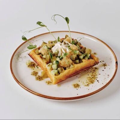 Тыквенная вафля со щучьей икрой в ОГОРОДБАР по цене 470 ₽