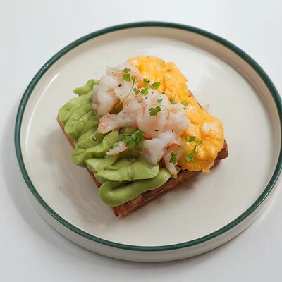 Вафля с креветками в SOVA по цене 750 ₽