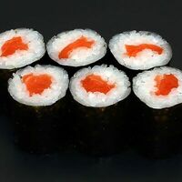 Мини-ролл с лососем в Total Sushi