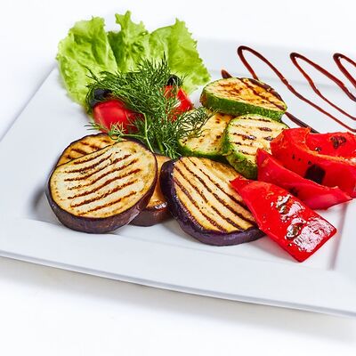 Овощи гриль в Олимпик по цене 620 ₽