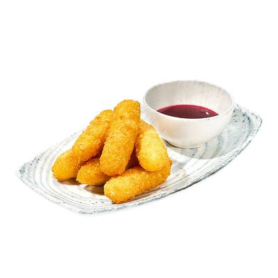 Сырные палочки с клюквенным соусом в Тануки по цене 350 ₽