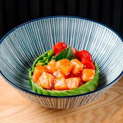 Поке лосось в Tsunami по цене 1050 ₽