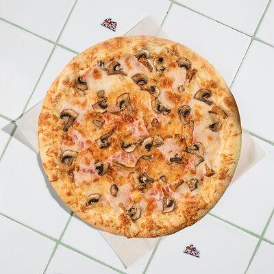 Пицца Капричоза в Epic Pizza по цене 1080 ₽