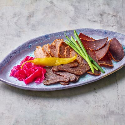 Мясная тарелка в Мамука по цене 1160 ₽