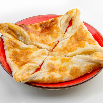 Хачапури из слоеного теста в Хинкальная Кацо по цене 225 ₽