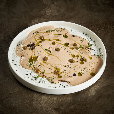 Ростбиф под соусом из тунца в Гранат по цене 760