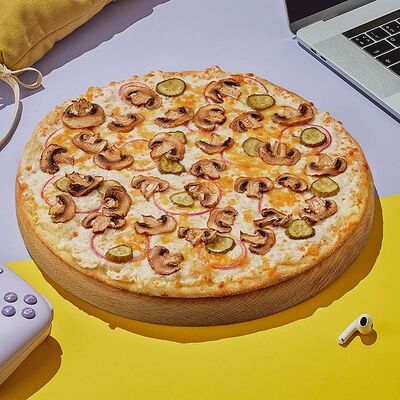 Пицца Грибная на тонком тесте 30 см в Dostaевский по цене 688 ₽