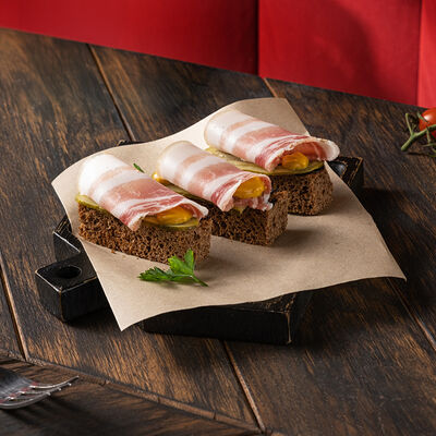 Ржаные гренки с салом в Kinza по цене 265 ₽