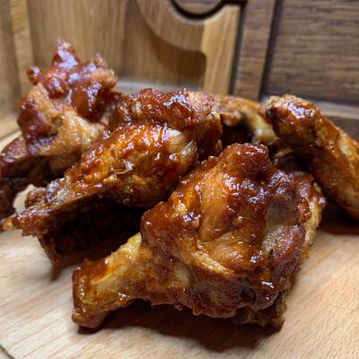 Крылышки в остром соусе в Точка еды по цене 339 ₽