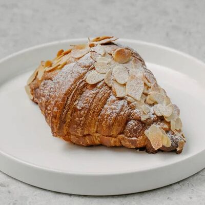 Круассан миндальный в SET по цене 380 ₽