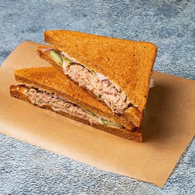 Сэндвич с тунцом в Irbis по цене 319 ₽