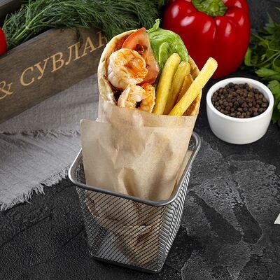 Гирос с креветкой в Солянка Крафт Бар по цене 650 ₽