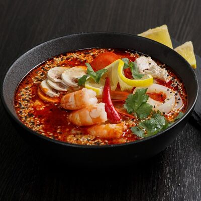 Том Ям с морепродуктамив Loca Pizza по цене 730 ₽