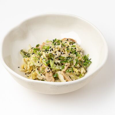 Салат с кальмаром, чукой, японским омлетом и кунжутной заправкой в Неспешник по цене 720 ₽