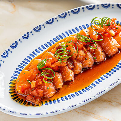 Татаки лосось, томатный понзу в Ivanka по цене 1920 ₽