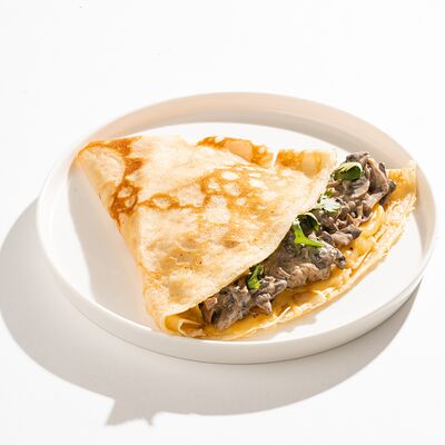 Блин с грибным жюльеном в Blinchik по цене 300 ₽