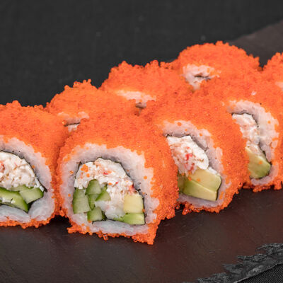 Ролл Калифорния с крабом в Отличные Суши по цене 911 ₽