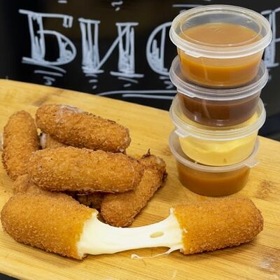 Сырные палочки 6 шт. в Кафе Бистро по цене 315 ₽