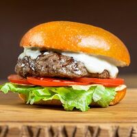 Блю чизбургер в Мясорубка Angus