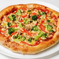 С овощами гриль и моцареллой в Монста pizza