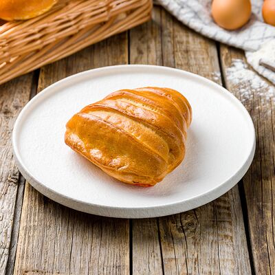 Пирожок с вишней в Пекарня Маковка по цене 75 ₽