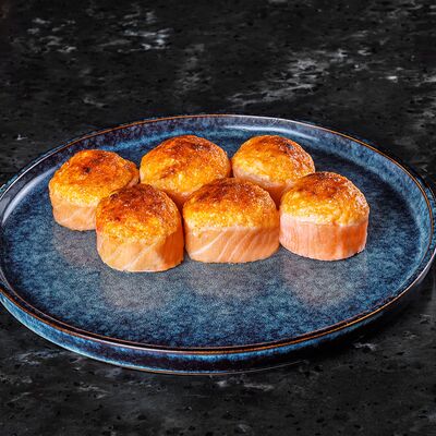 Запеченная Филадельфия в Lasosь Sushi&Rolls по цене 899 ₽