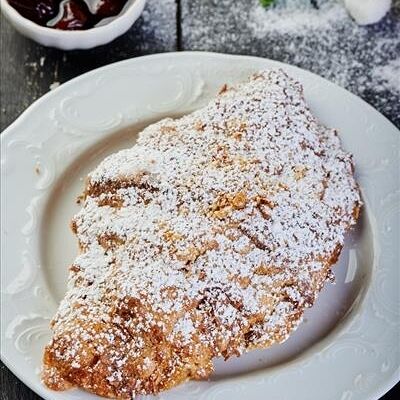 Круассан с миндальной начинкой в Волконский по цене 510 ₽