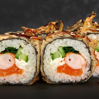 Темпура с лососем и креветкой в Bao по цене 479 ₽