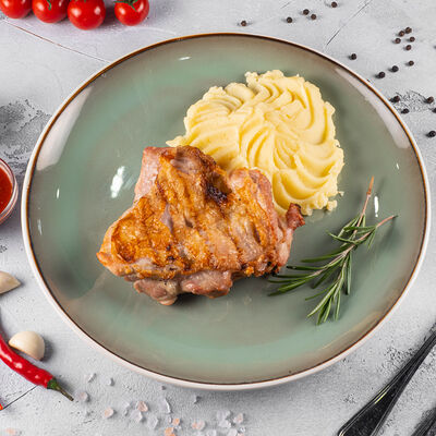 Стейк из куриного бедра в Balkan Place по цене 458 ₽