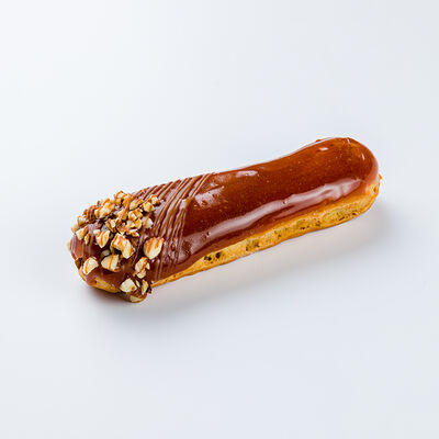 Эклер с карамельной начинкой в Магбургер & Братья Караваевы по цене 100