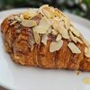 Миндальный круассан в Сельдерей по цене 490