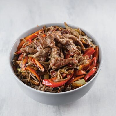 Вок Соба со свининой в Yummy yummy по цене 260 ₽