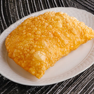 Чебурек с сыром в Ginza по цене 990 ₽