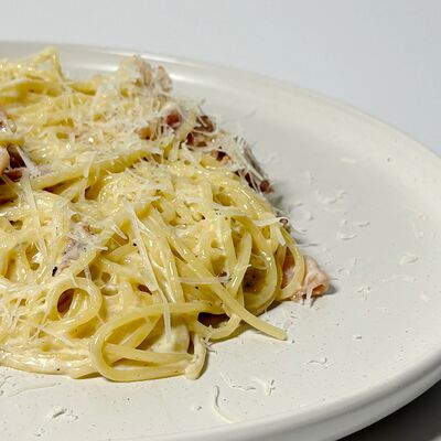 Спагетти карбонарав URBAN Lounge по цене 750 ₽