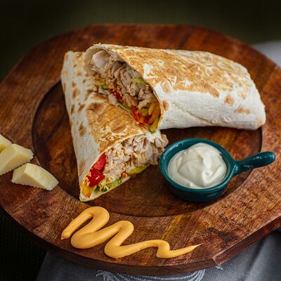 Сырная в лаваше двойная в #Шаверма_хауз по цене 580 ₽