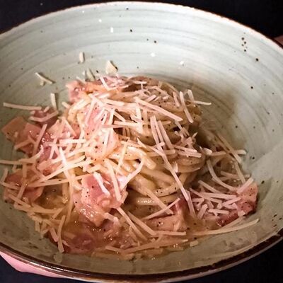 Спагетти карбонара в ISOLA по цене 570 ₽