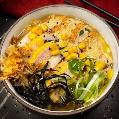 Рамен с курицей в Kirova street по цене 430 ₽