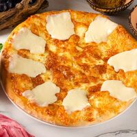 Хачапури по-королевски в Тбилиси
