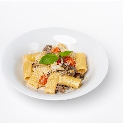 Ригатони с белыми грибами и говядиной в Волконский по цене 940 ₽