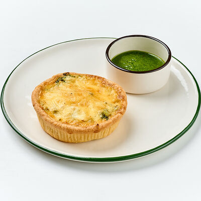 Киш с рыбой и брокколи в 7:35 Заря & KitaEast по цене 390 ₽