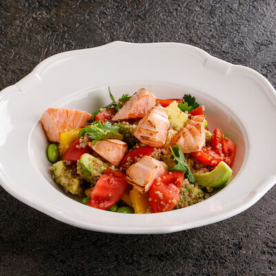 Киноа со свежими овощами в Ginza по цене 890 ₽