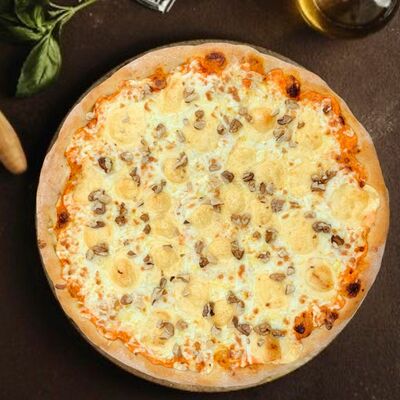 Пицца Четыре сыра в Семья Плюс по цене 599 ₽